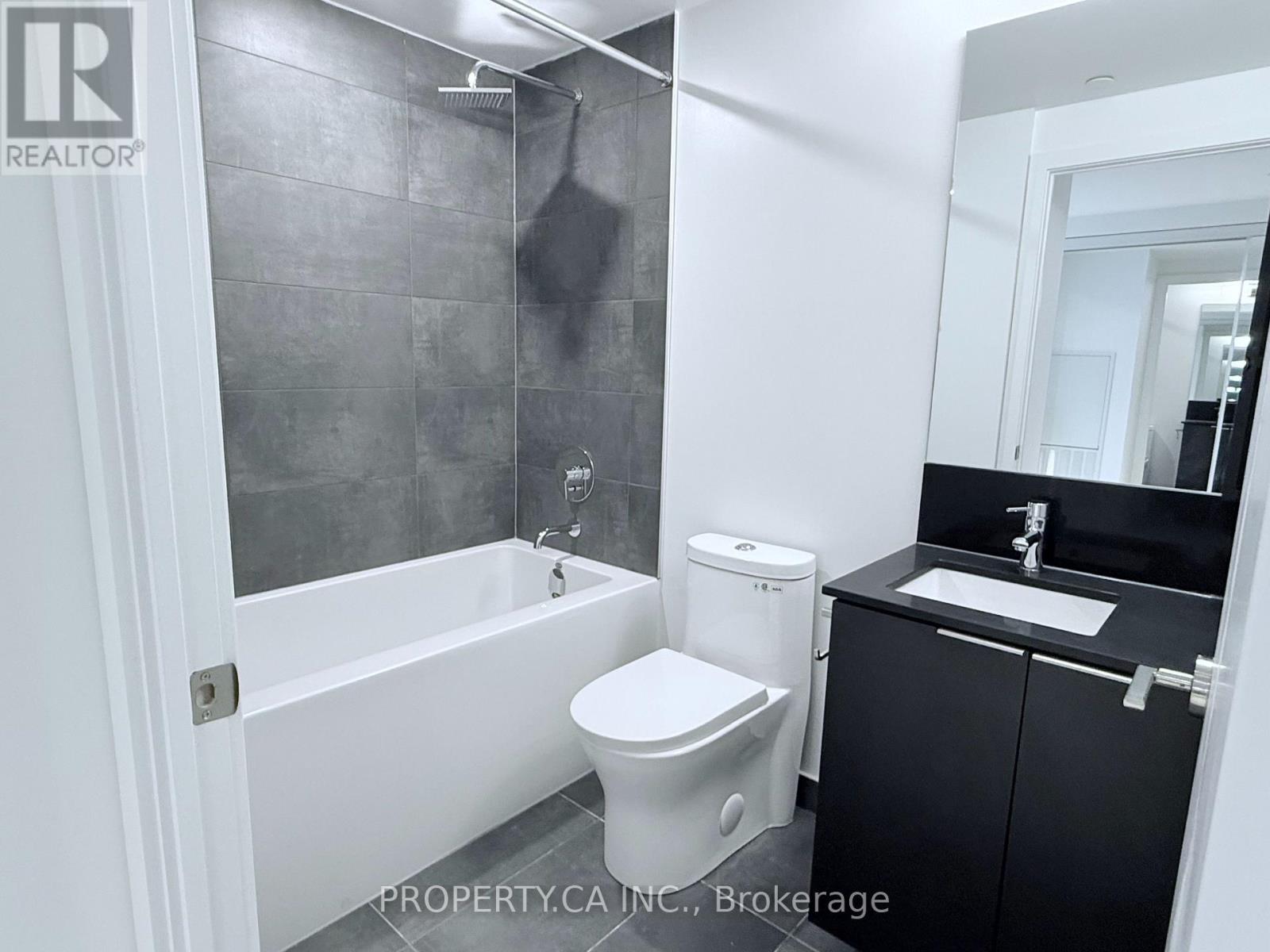 1916 - 8 Wellesley Street W, Toronto, Ontario  M4Y 0J5 - Photo 13 - C13166104