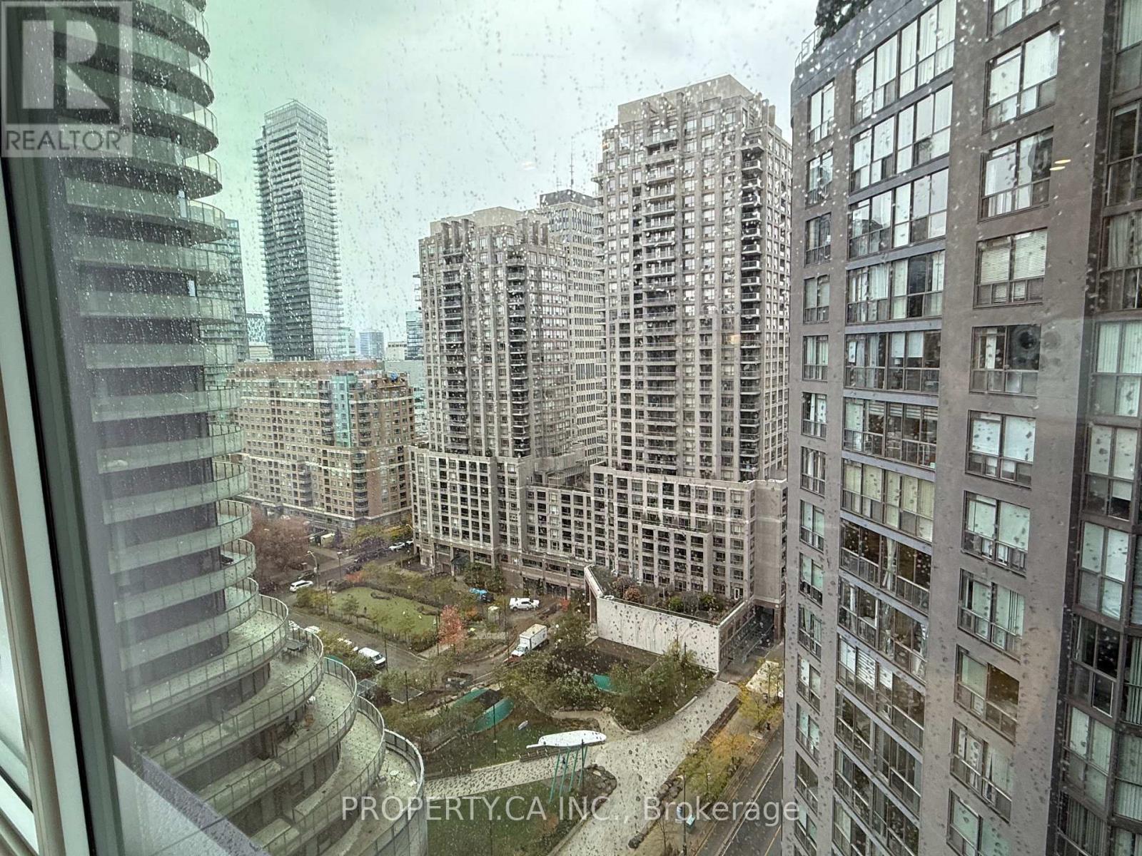 1916 - 8 Wellesley Street W, Toronto, Ontario  M4Y 0J5 - Photo 6 - C13166104