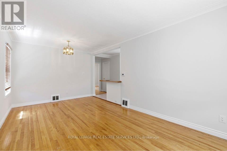 18 Bexhill Avenue, Toronto, Ontario  M1L 3B4 - Photo 9 - E13166090