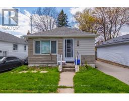 18 BEXHILL AVENUE, Toronto, Ontario