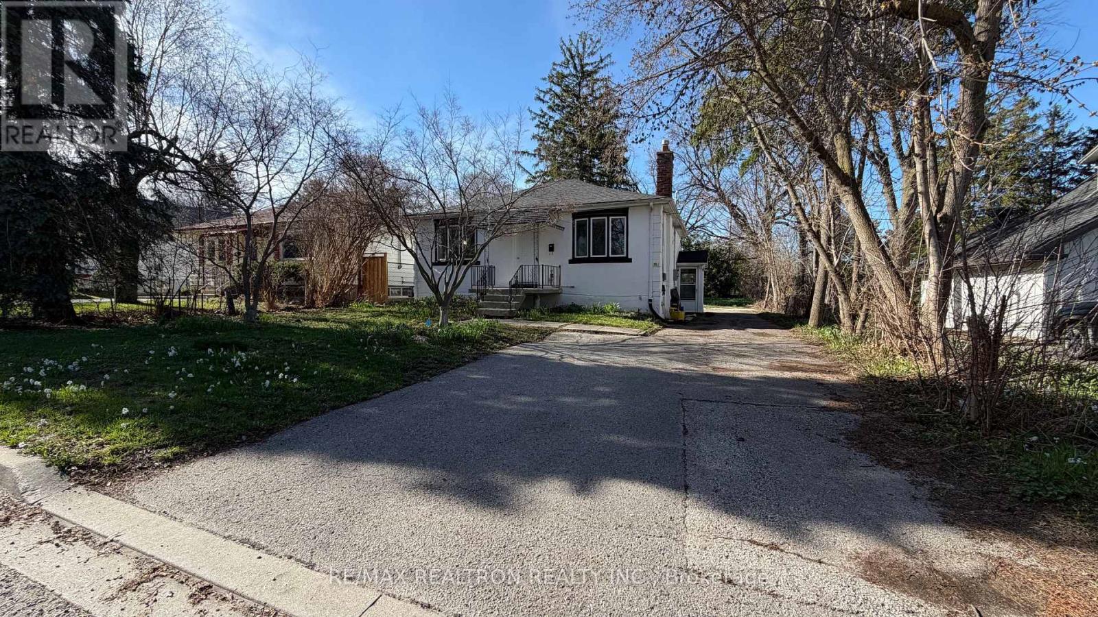 95 ROSEVIEW AVENUE, Richmond Hill, Ontario