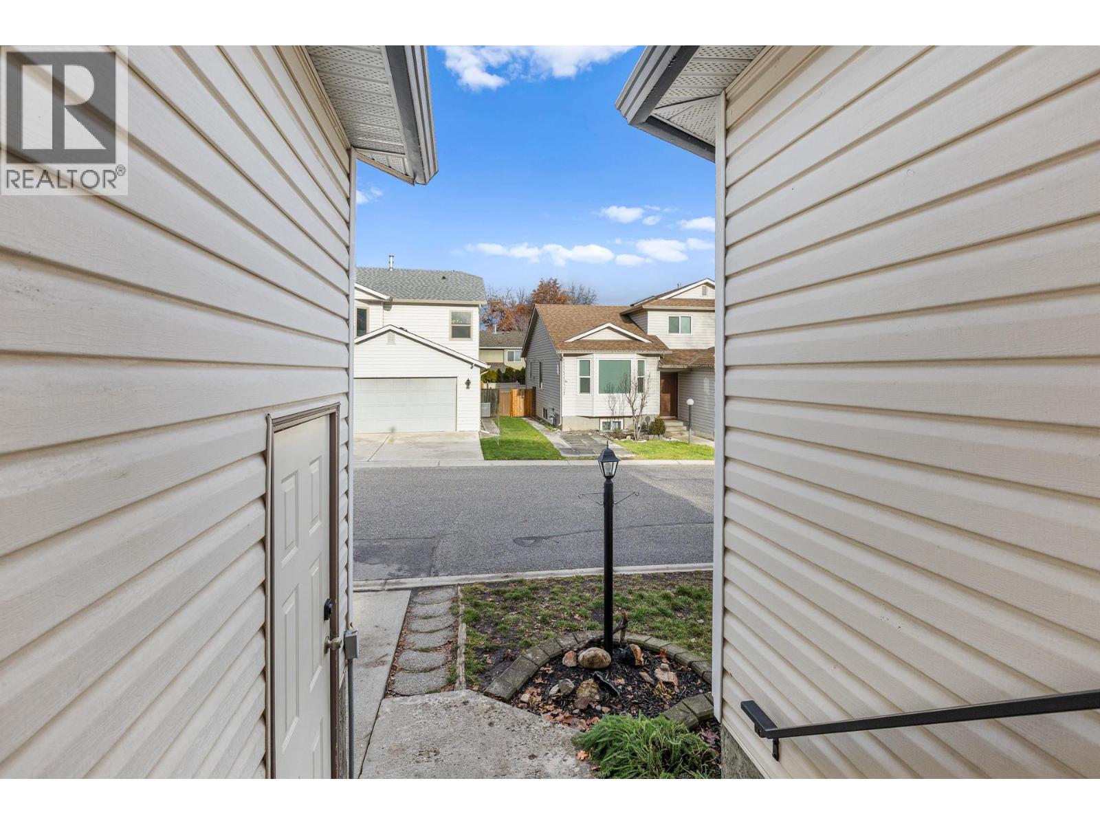 555 Glenmeadows Road Unit# 38, Kelowna, British Columbia  V1V 1V5 - Photo 4 - 10386060