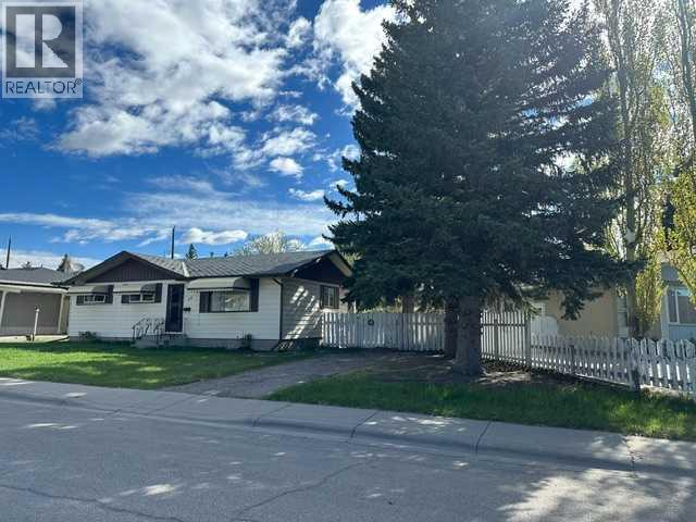 1628 Rouleau Crescent SE, Calgary, Alberta  T2A 1Y9 - Photo 2 - A2311517