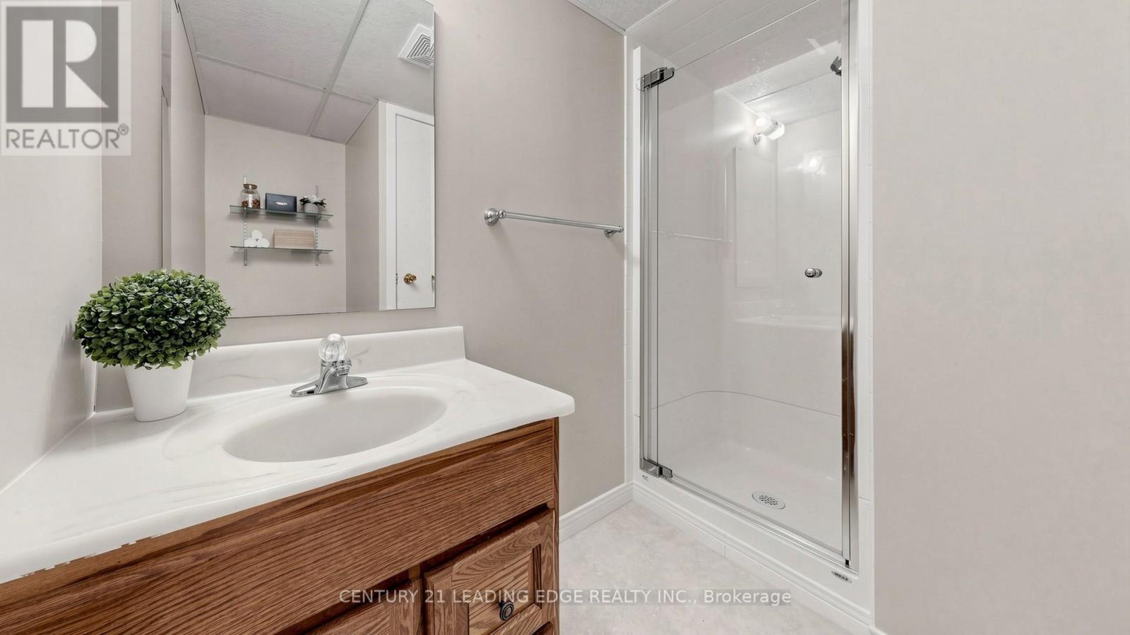 271 Delrex Boulevard, Halton Hills, Ontario  L7G 4G4 - Photo 38 - W13166098