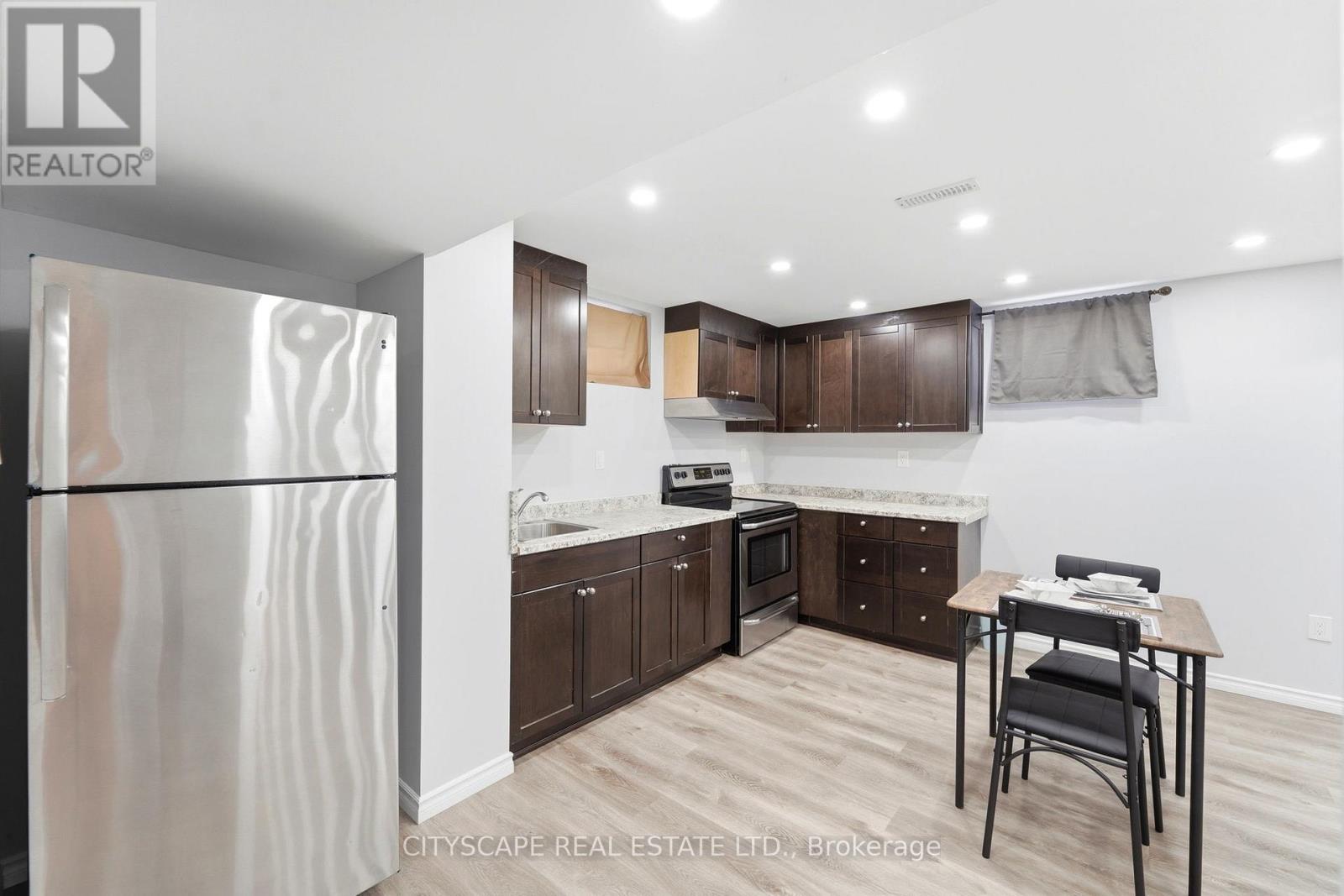 305 Gleave Terrace E, Milton, Ontario  L9T 8P1 - Photo 31 - W13166100