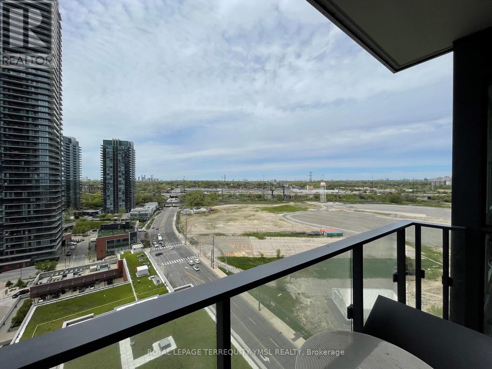 1806 - 2200 Lake Shore Boulevard W, Toronto, Ontario  M8V 1A4 - Photo 2 - W13166108