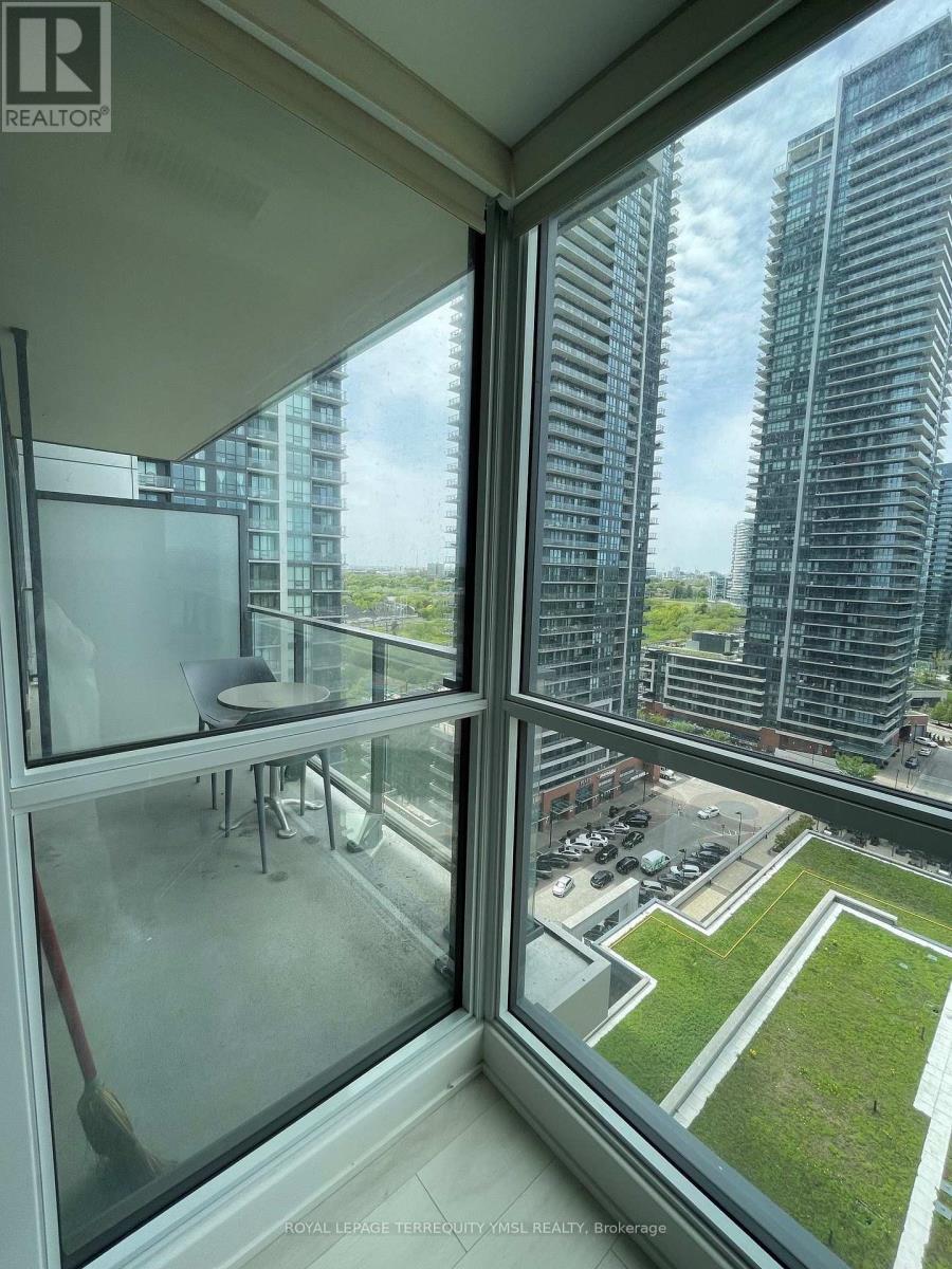1806 - 2200 Lake Shore Boulevard W, Toronto, Ontario  M8V 1A4 - Photo 3 - W13166108