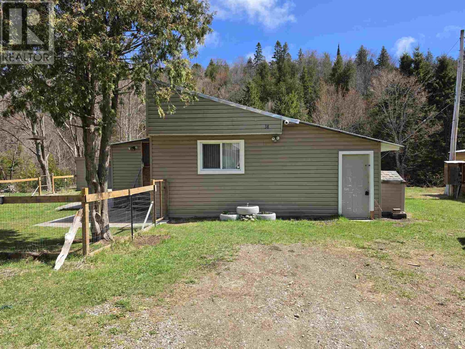 38 Heidi Ct, Aweres Township, Ontario  P6A 5K7 - Photo 2 - SM261094