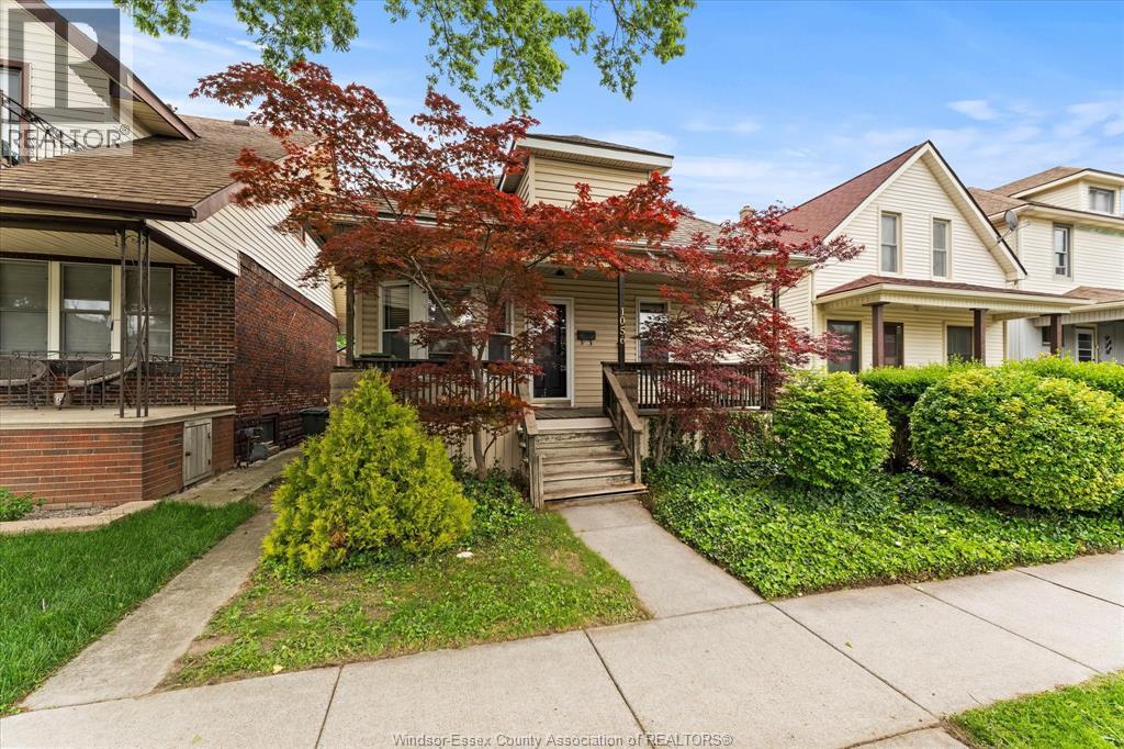 1056 Gladstone, Windsor, Ontario  N9A 2R8 - Photo 2 - 26011913