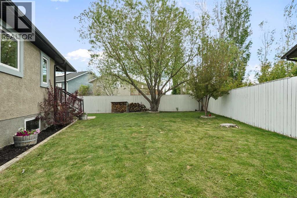 15 Mt Rundle Place W, Lethbridge, Alberta  T1K 7B5 - Photo 34 - A2313382