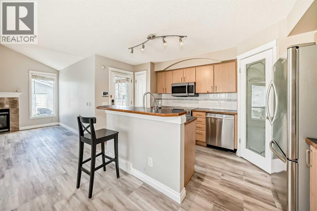 168 Tuscany Springs Way Nw, Calgary, Alberta T3L 2L5 - Photo 3 - A2308396