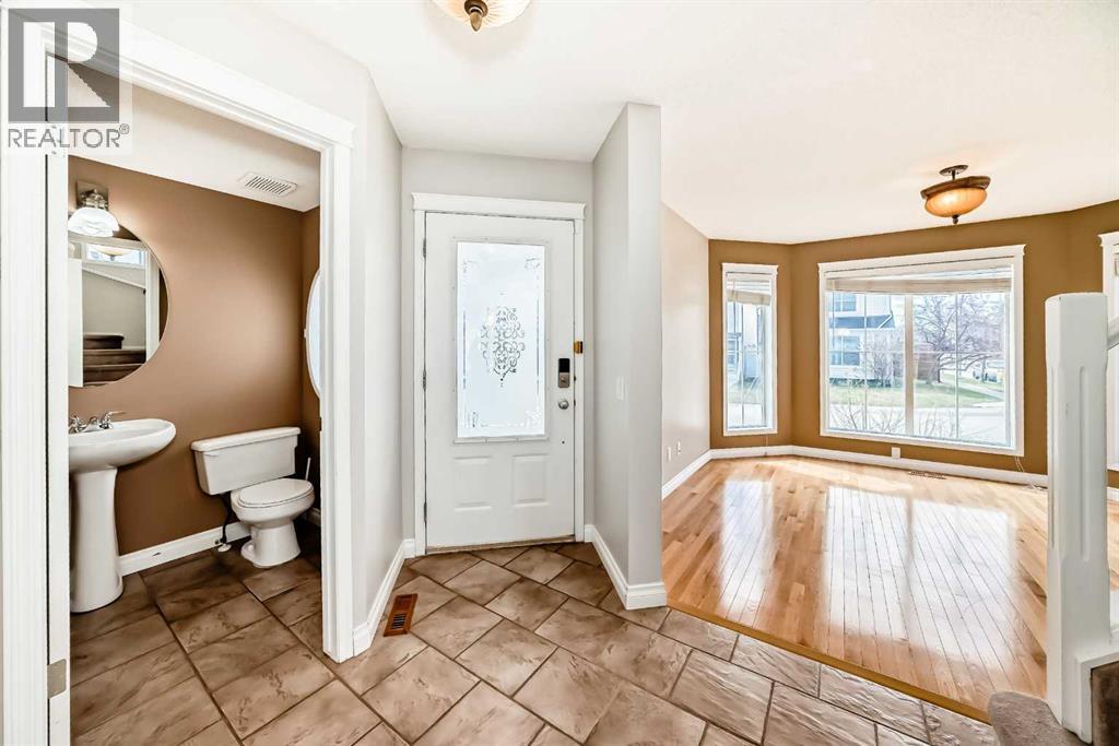 168 Tuscany Springs Way Nw, Calgary, Alberta T3L 2L5 - Photo 2 - A2308396
