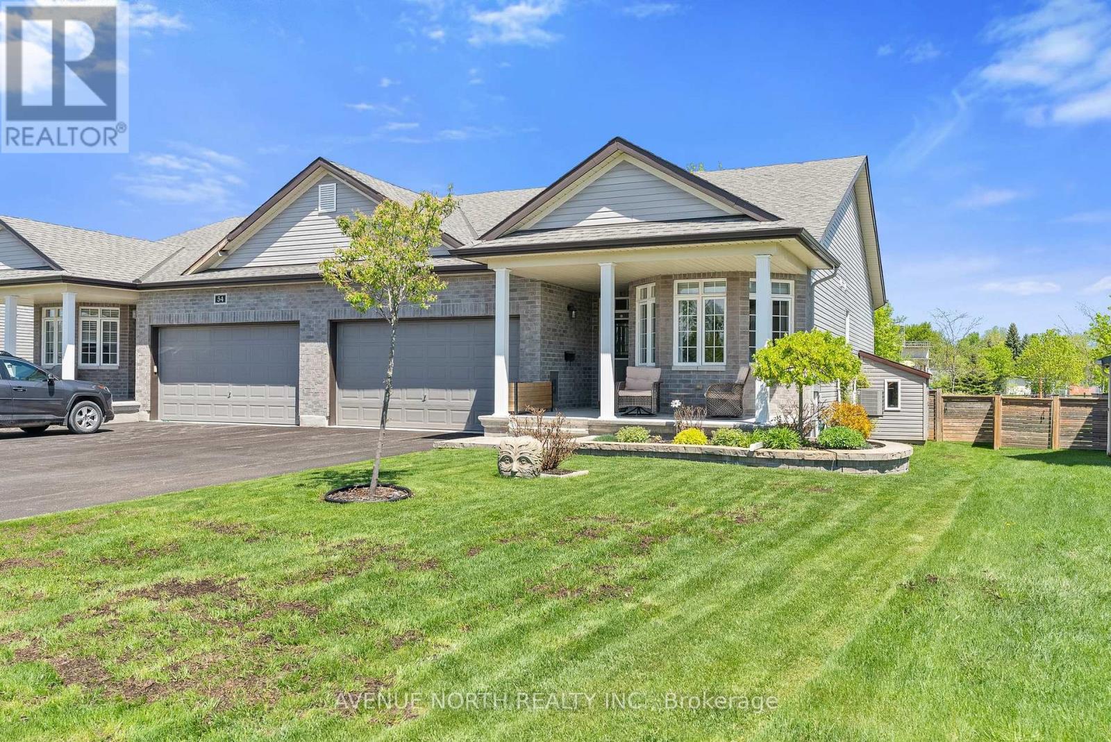 52 NIXON FARM DRIVE, Ottawa, Ontario