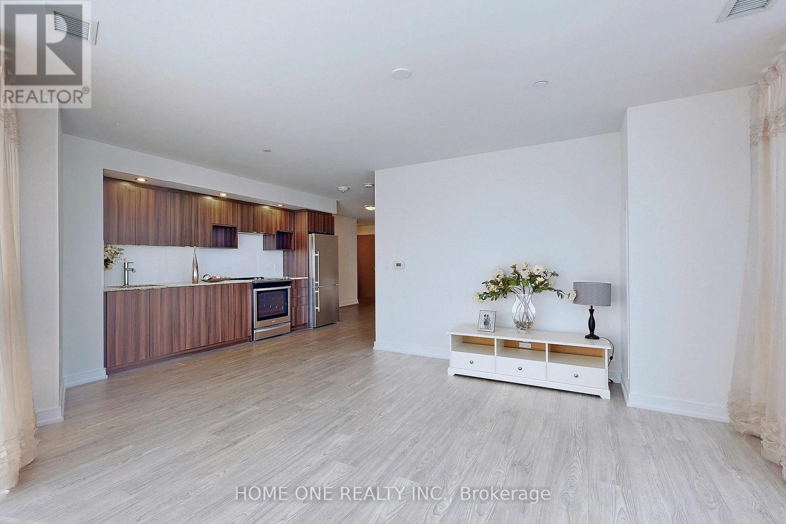 309 - 225 Village Green Square, Toronto, Ontario  M1S 0N4 - Photo 7 - E13166194