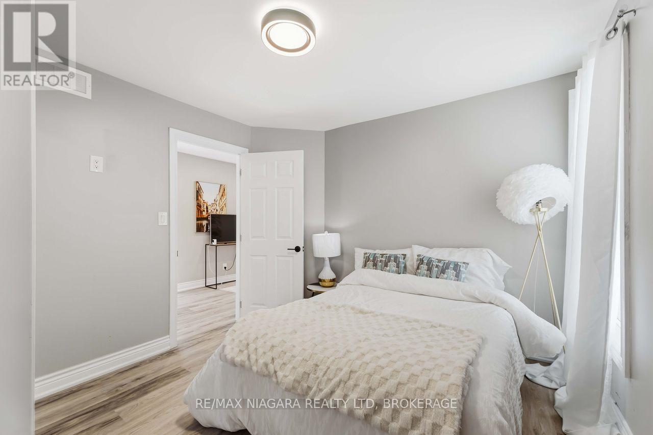 77 Semley Avenue, Welland (Broadway), Ontario  L3C 1X5 - Photo 16 - X13166186