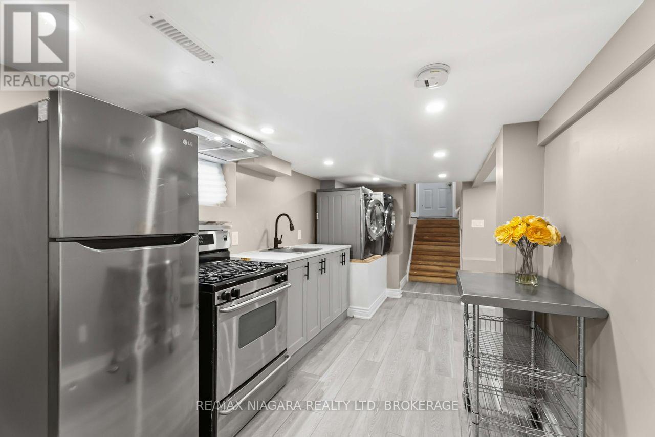 77 Semley Avenue, Welland (Broadway), Ontario  L3C 1X5 - Photo 27 - X13166186