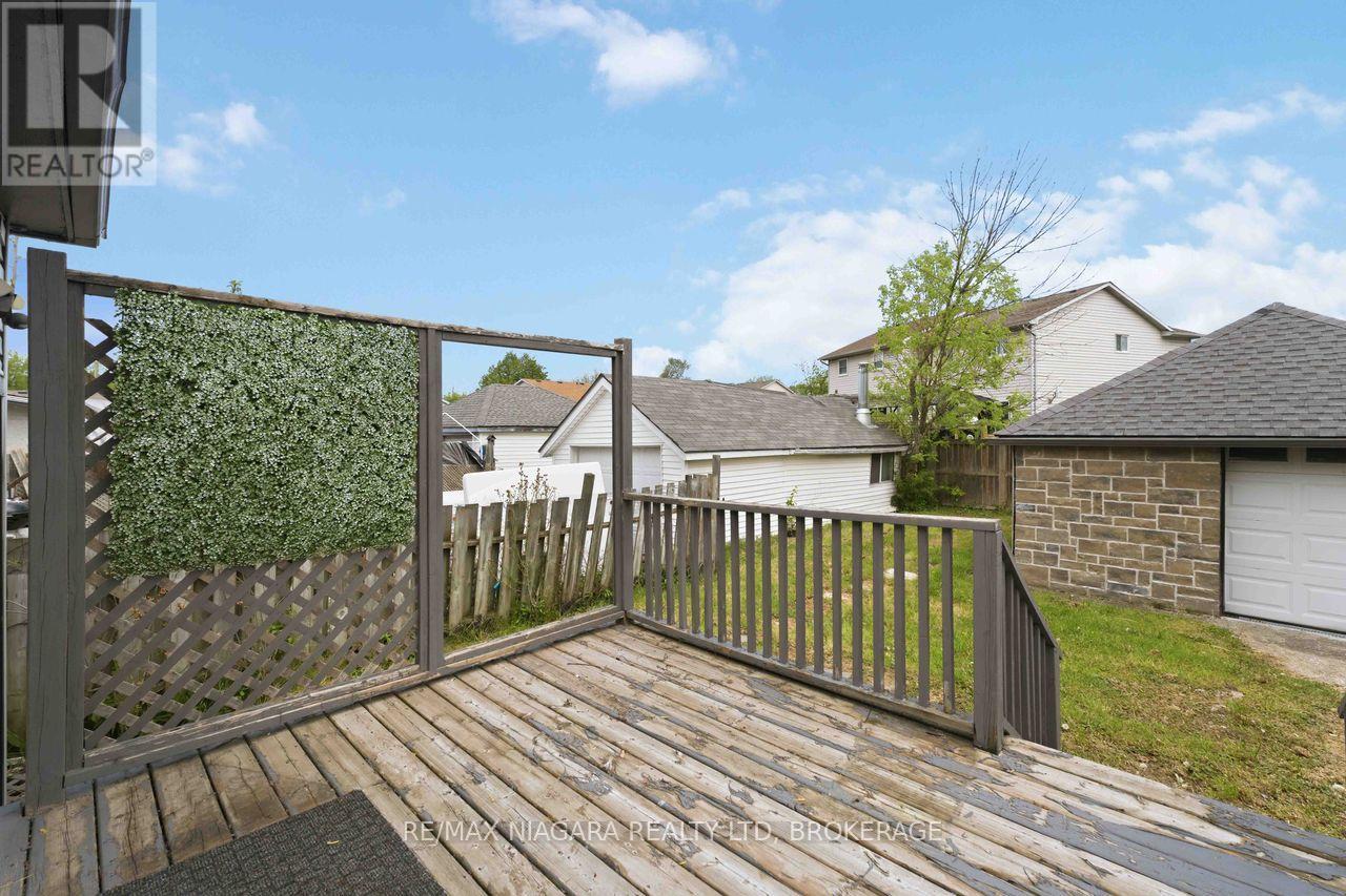 77 Semley Avenue, Welland (Broadway), Ontario  L3C 1X5 - Photo 40 - X13166186