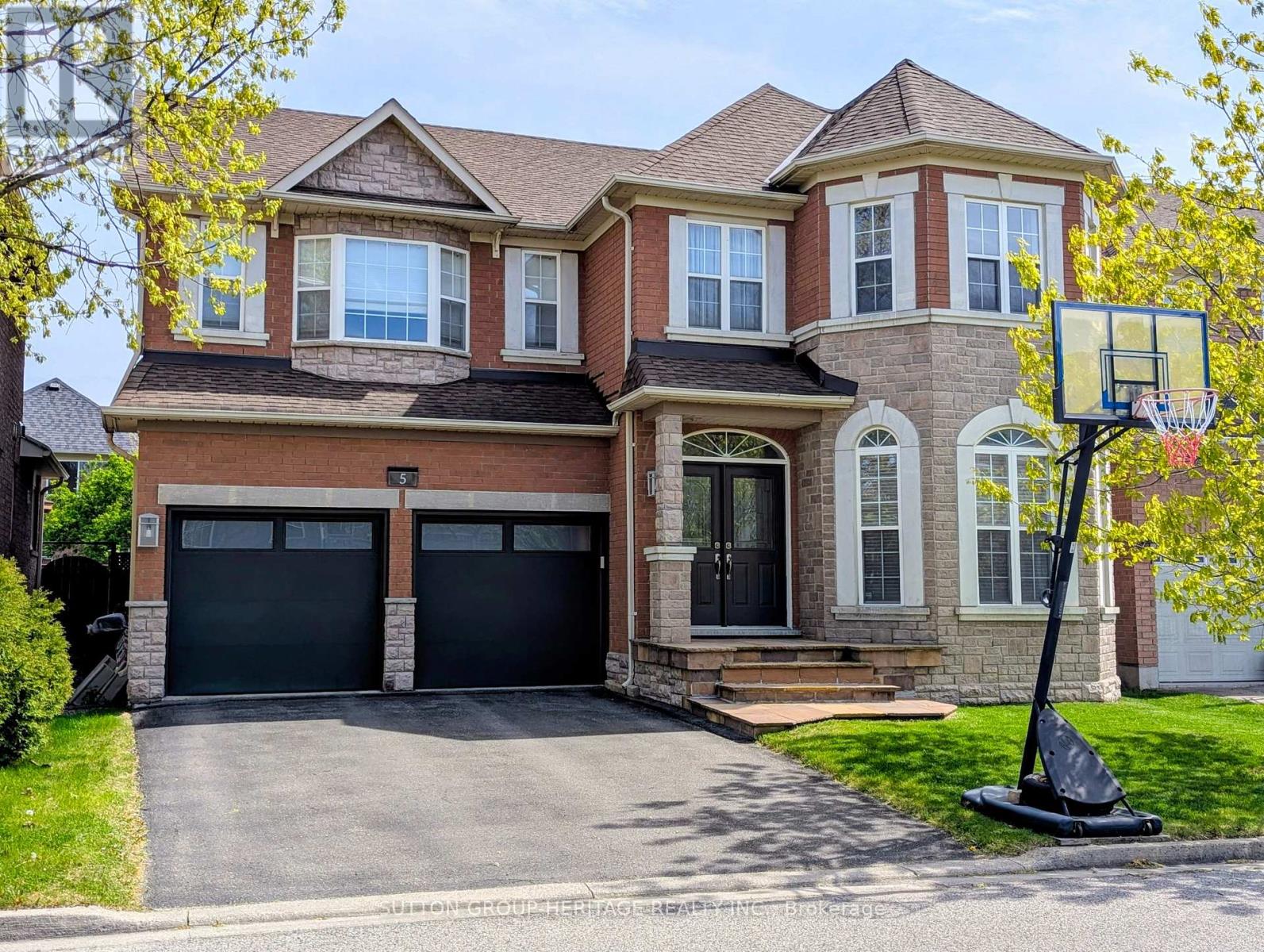5 Baintree Street, Markham, Ontario  L6E 1G7 - Photo 2 - N12831312
