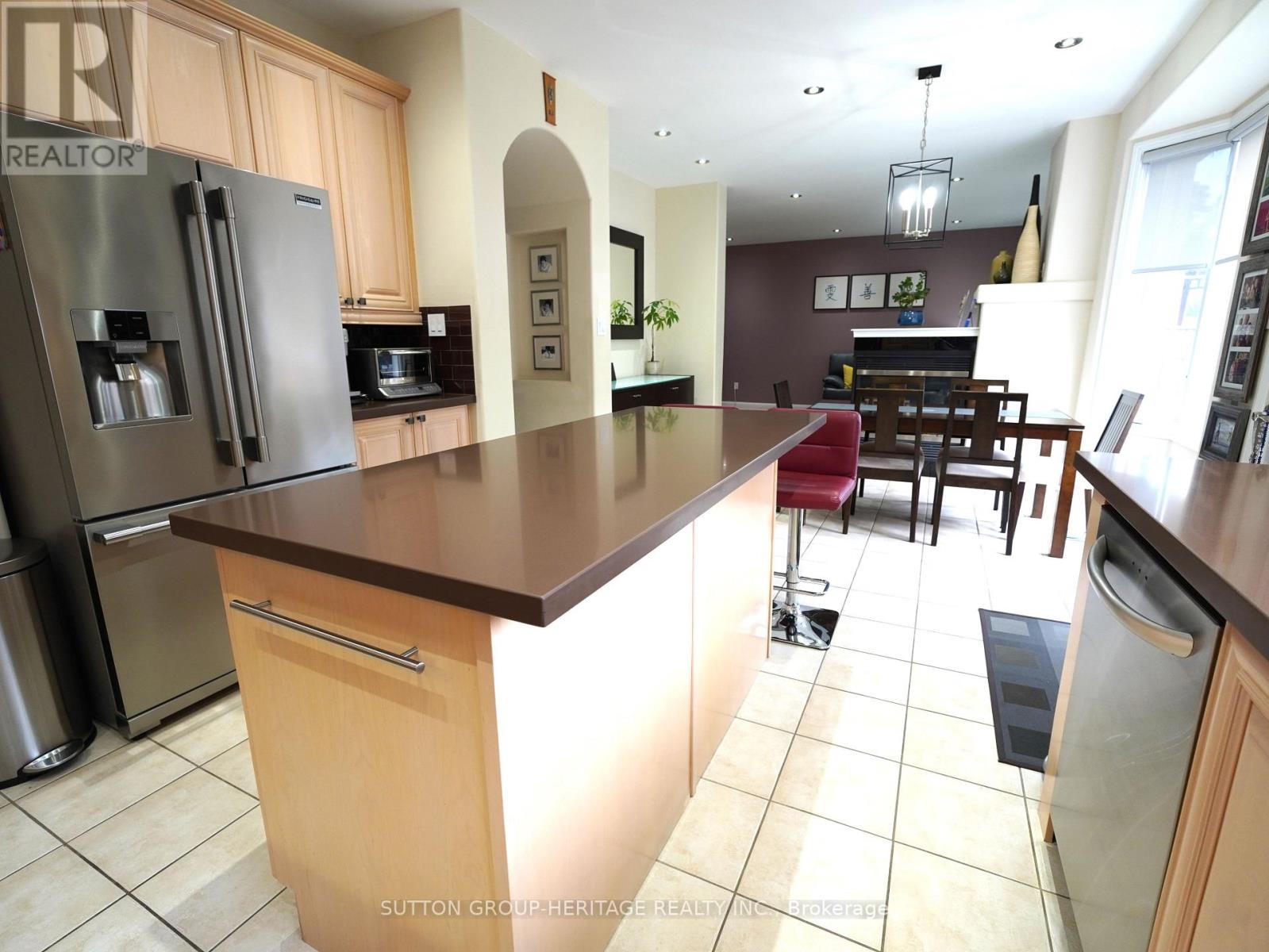 5 Baintree Street, Markham, Ontario  L6E 1G7 - Photo 11 - N12831312