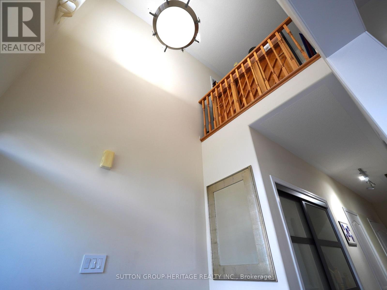 5 Baintree Street, Markham, Ontario  L6E 1G7 - Photo 3 - N12831312