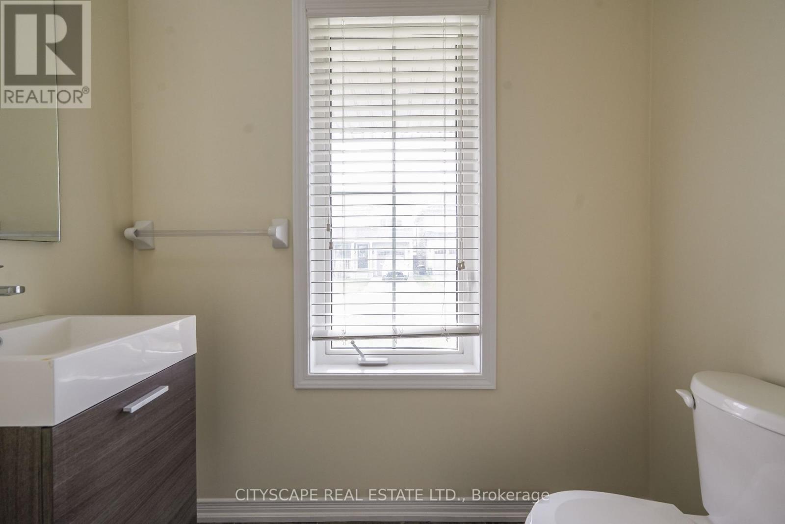 8485 Primrose Lane, Niagara Falls, Ontario  L2H 0K8 - Photo 13 - X13142710