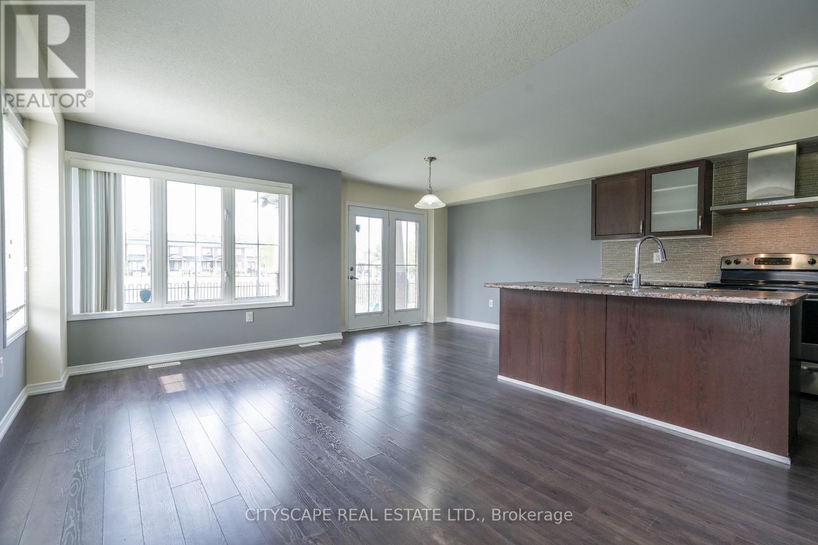 8485 Primrose Lane, Niagara Falls, Ontario  L2H 0K8 - Photo 10 - X13142710