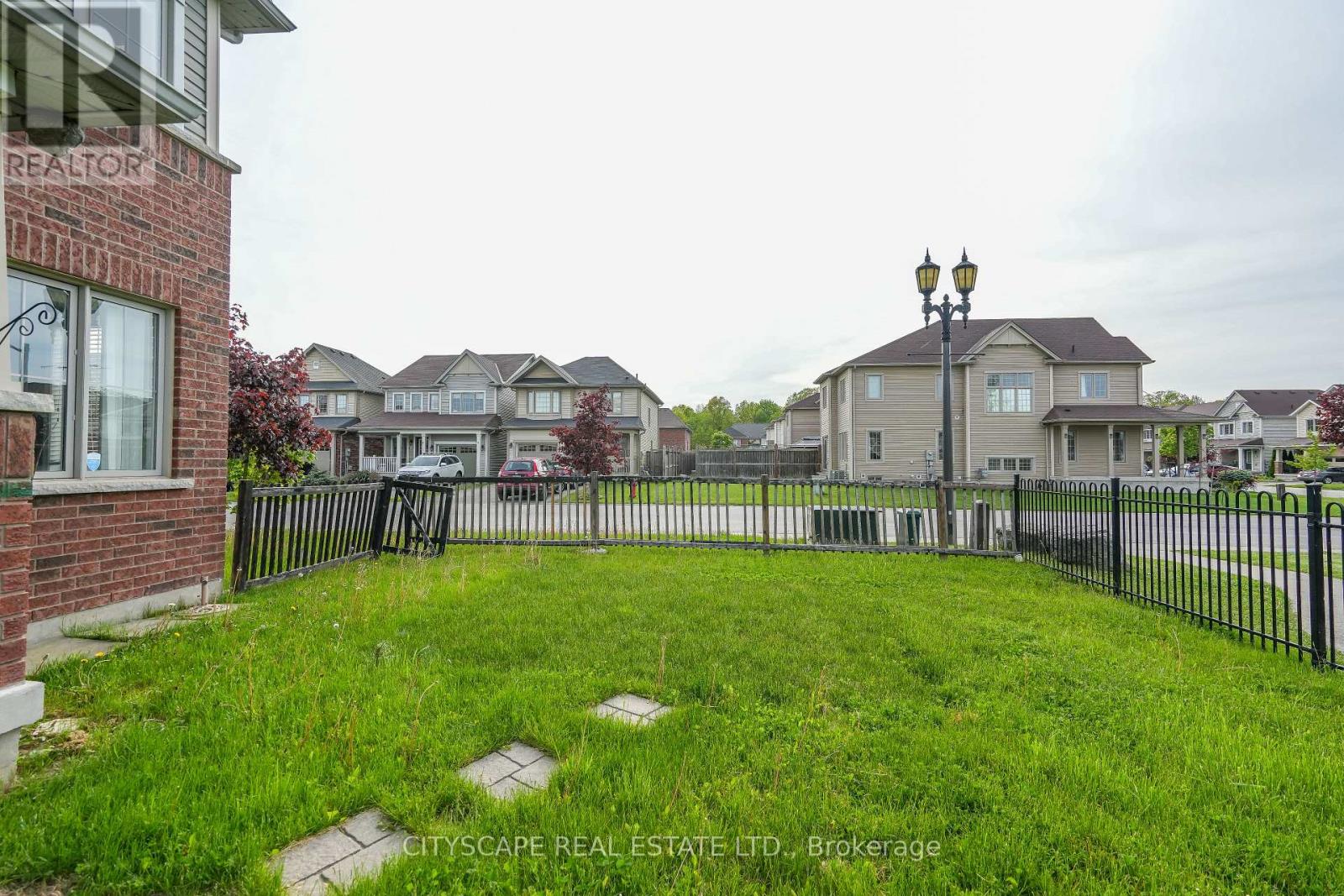 8485 Primrose Lane, Niagara Falls, Ontario  L2H 0K8 - Photo 38 - X13142710
