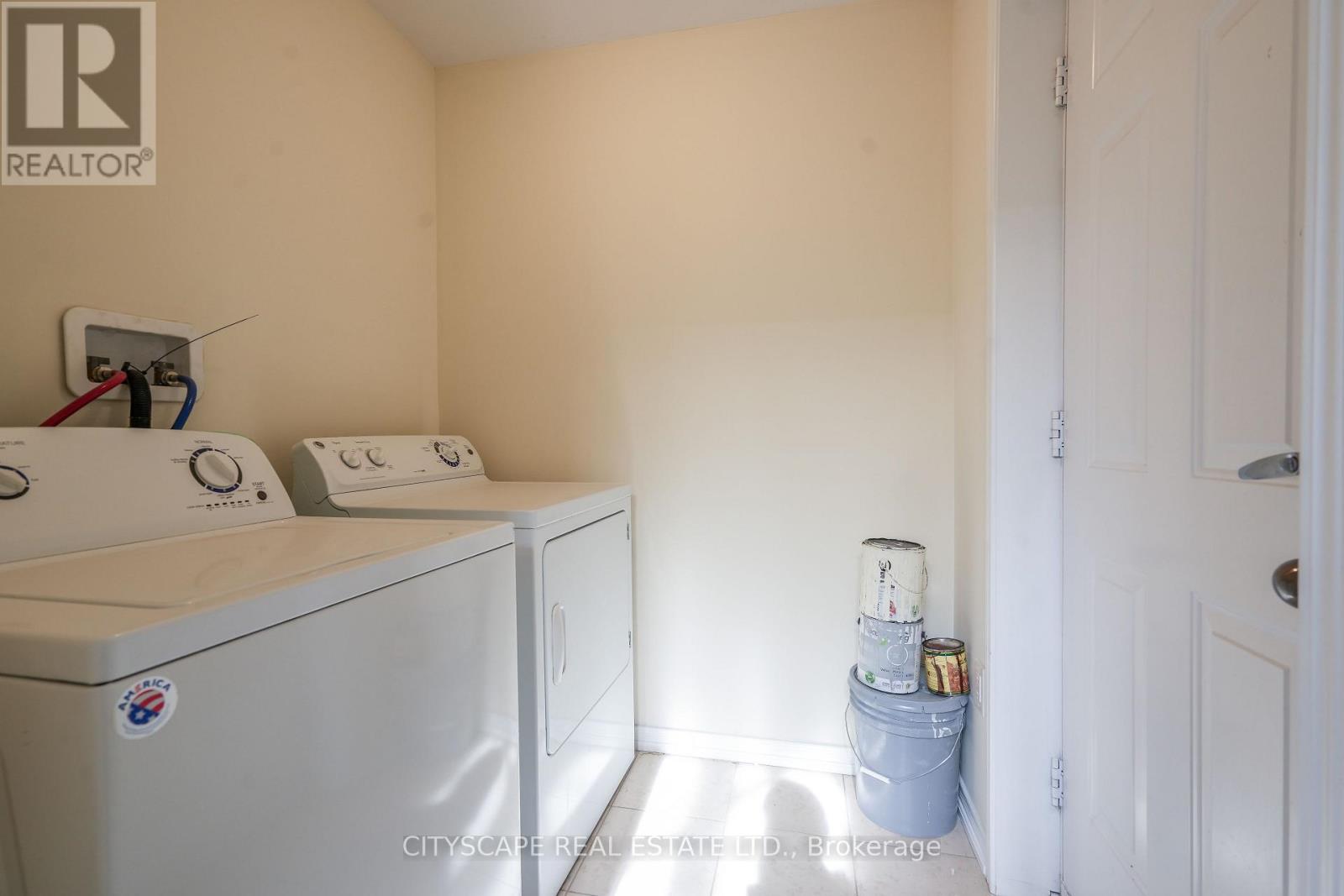8485 Primrose Lane, Niagara Falls, Ontario  L2H 0K8 - Photo 33 - X13142710