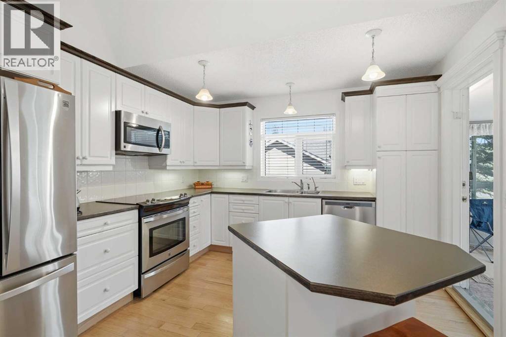 18 Varsity Estates Park NW, Calgary, Alberta  T3A 6A4 - Photo 9 - A2313770
