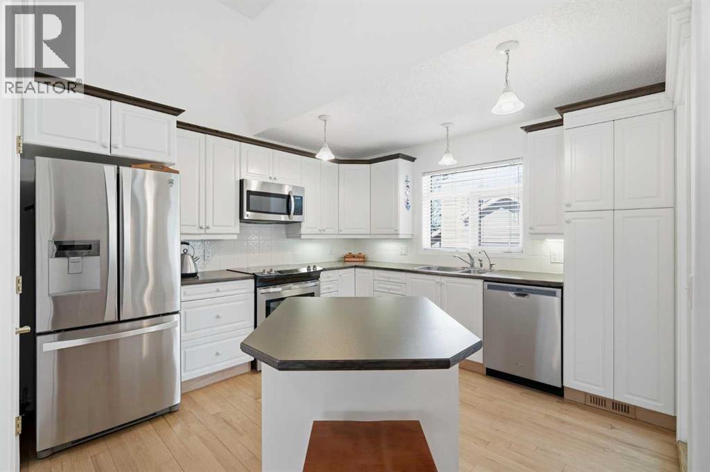 18 Varsity Estates Park NW, Calgary, Alberta  T3A 6A4 - Photo 8 - A2313770