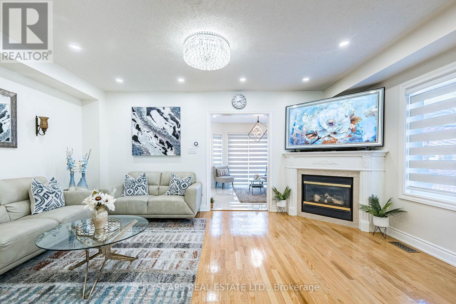 6681 Jazzy Mews, Mississauga, Ontario  L5W 1S2 - Photo 11 - W13166172