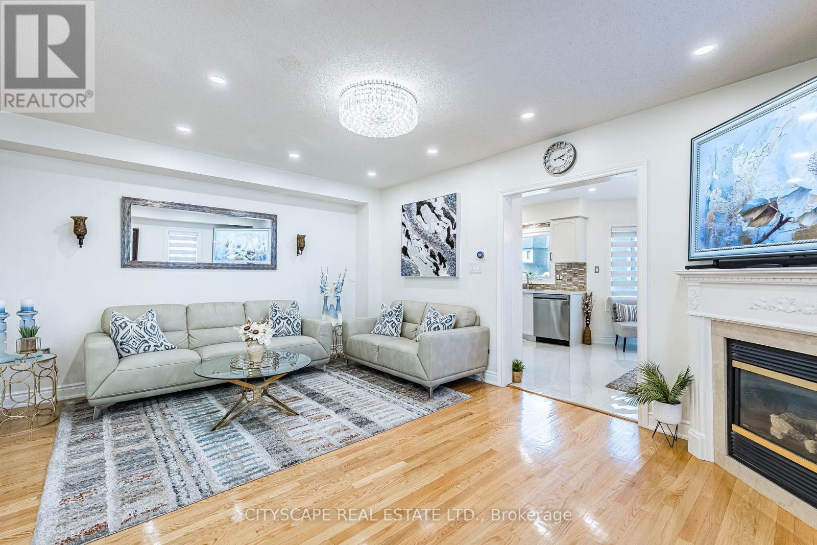 6681 Jazzy Mews, Mississauga, Ontario  L5W 1S2 - Photo 12 - W13166172