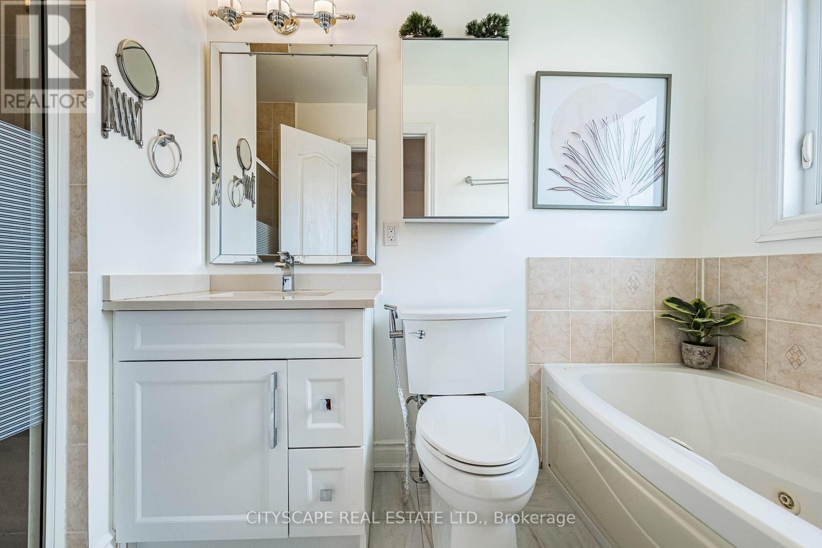 6681 Jazzy Mews, Mississauga, Ontario  L5W 1S2 - Photo 24 - W13166172