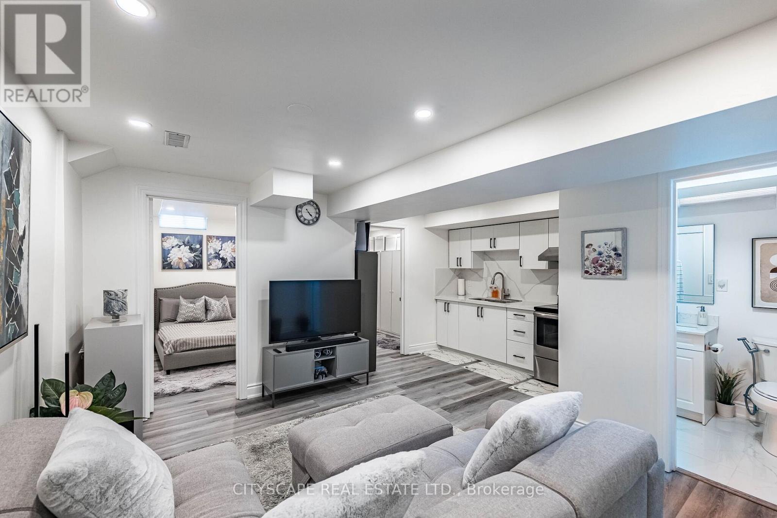 6681 Jazzy Mews, Mississauga, Ontario  L5W 1S2 - Photo 34 - W13166172