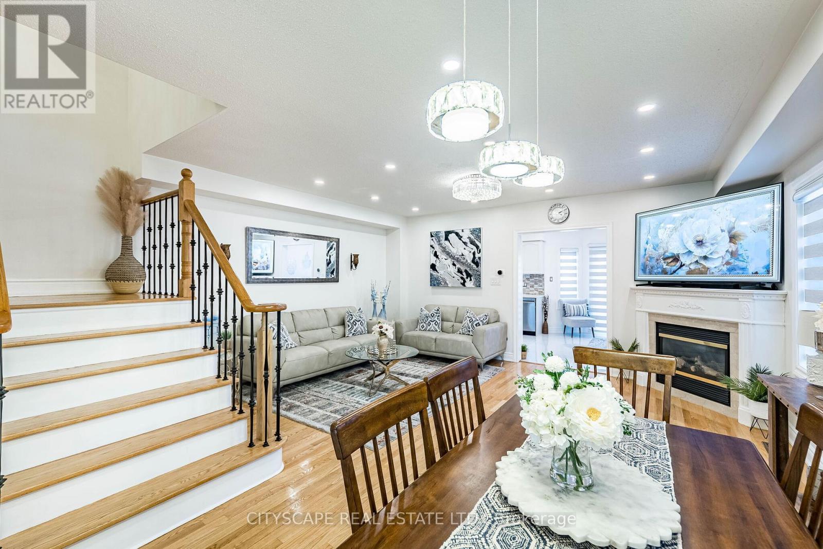 6681 Jazzy Mews, Mississauga, Ontario  L5W 1S2 - Photo 9 - W13166172