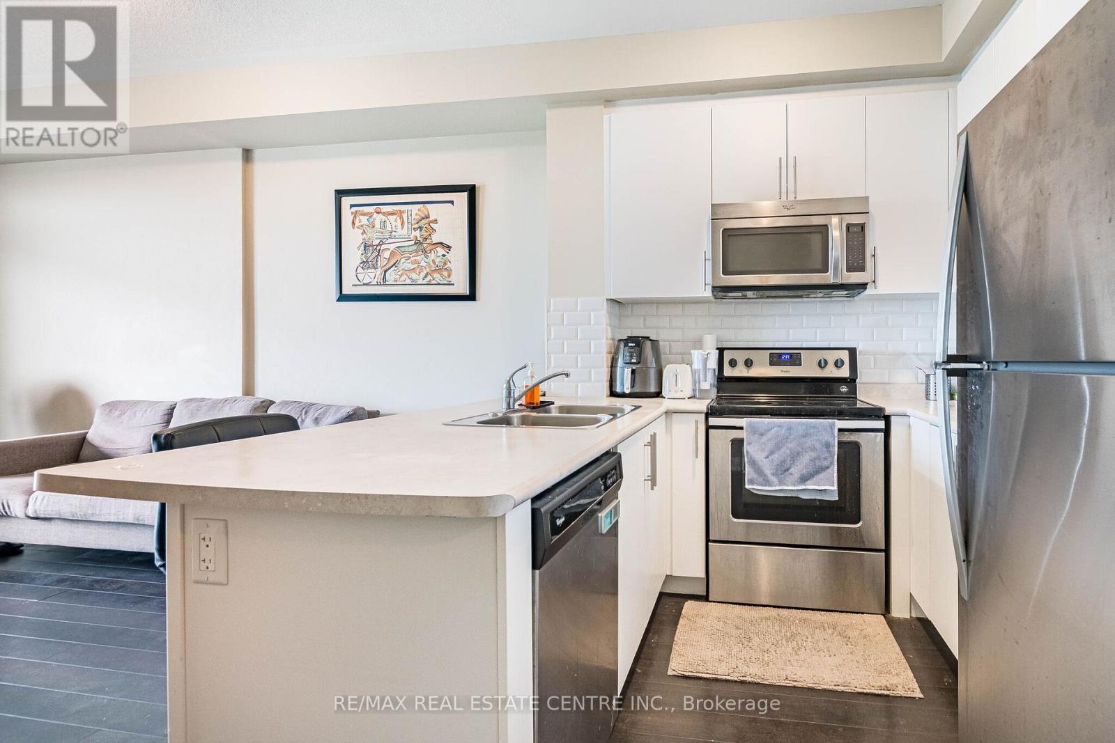 905 - 55 Yorkland Boulevard, Brampton, Ontario L6P 4K9 - Photo 11 - W13166174
