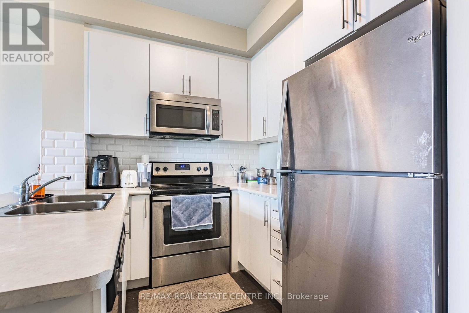 905 - 55 Yorkland Boulevard, Brampton, Ontario L6P 4K9 - Photo 12 - W13166174