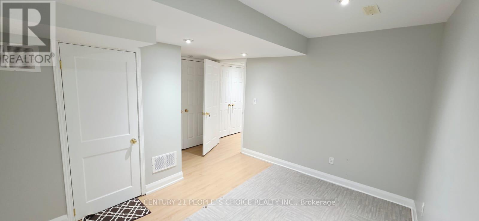 6682 BANSBRIDGE CRESCENT, Mississauga, Ontario
