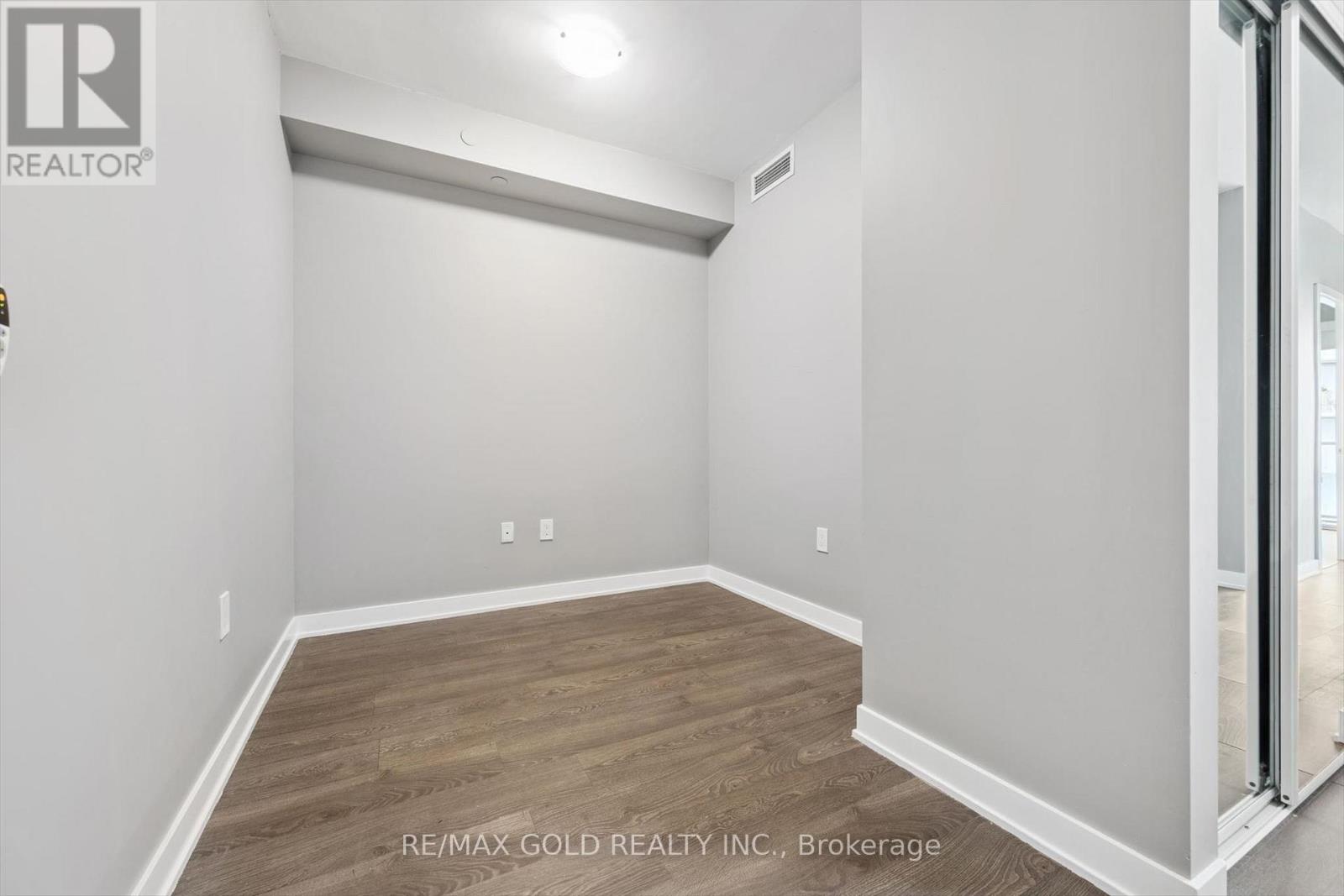 1905 - 4675 Metcalfe Avenue, Mississauga, Ontario L5M 0Z7 - Photo 25 - W13166220