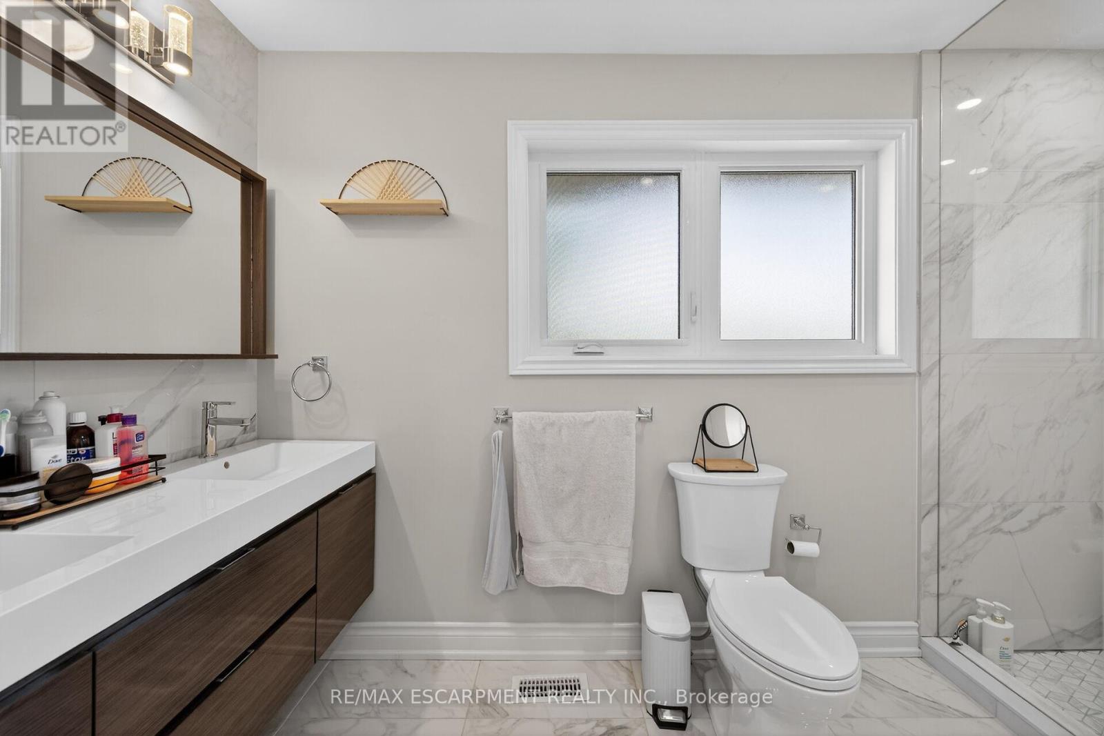 1 Sandringham Avenue, Hamilton, Ontario  L9C 2H3 - Photo 23 - X13166168