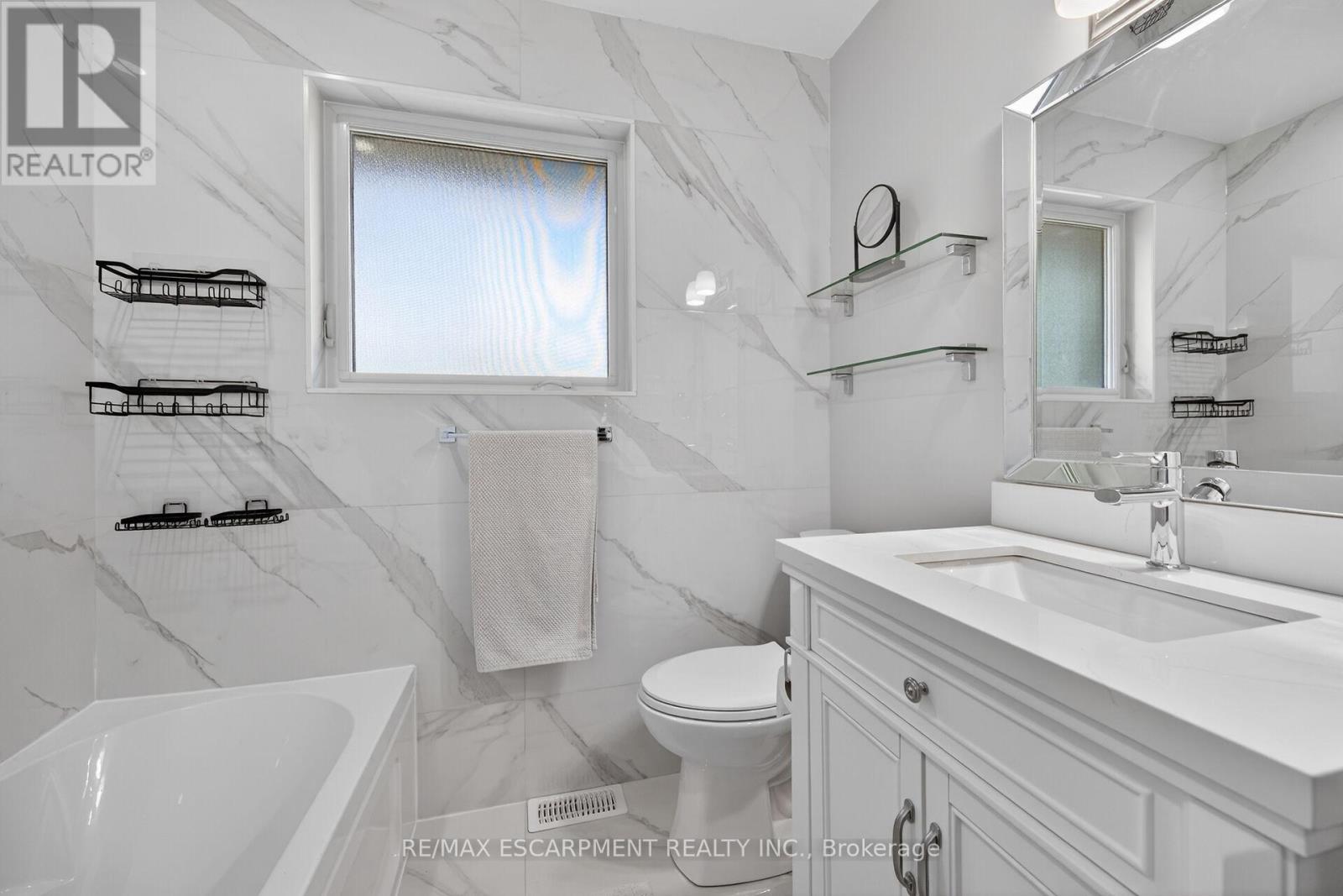 1 Sandringham Avenue, Hamilton, Ontario  L9C 2H3 - Photo 31 - X13166168