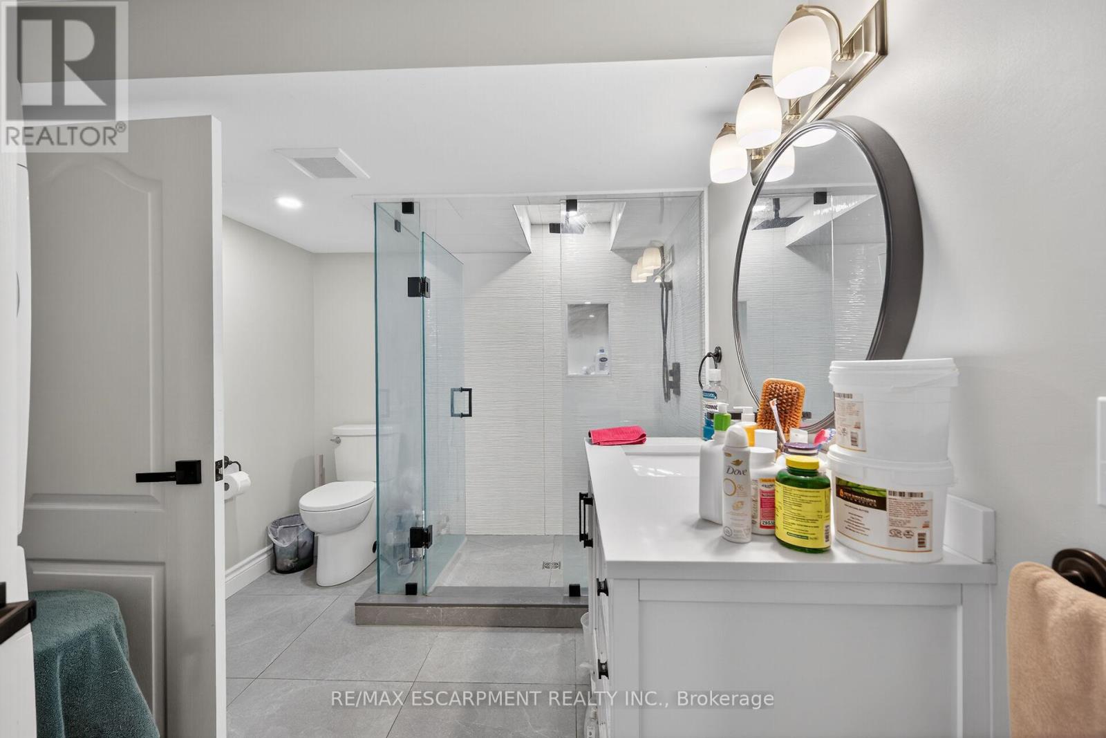 1 Sandringham Avenue, Hamilton, Ontario  L9C 2H3 - Photo 39 - X13166168