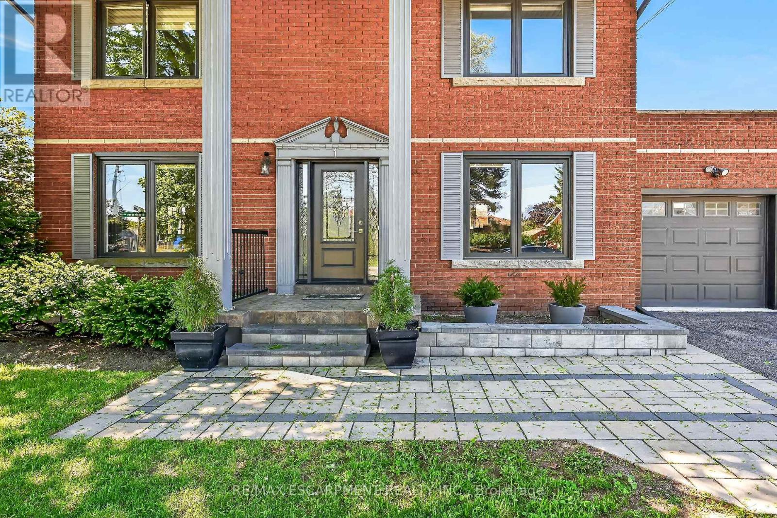 1 Sandringham Avenue, Hamilton, Ontario  L9C 2H3 - Photo 46 - X13166168
