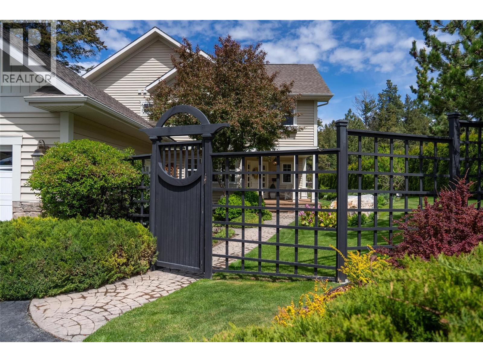 1004 15th Street S, Cranbrook, British Columbia V1C 5V2 - Photo 8 - 10388439