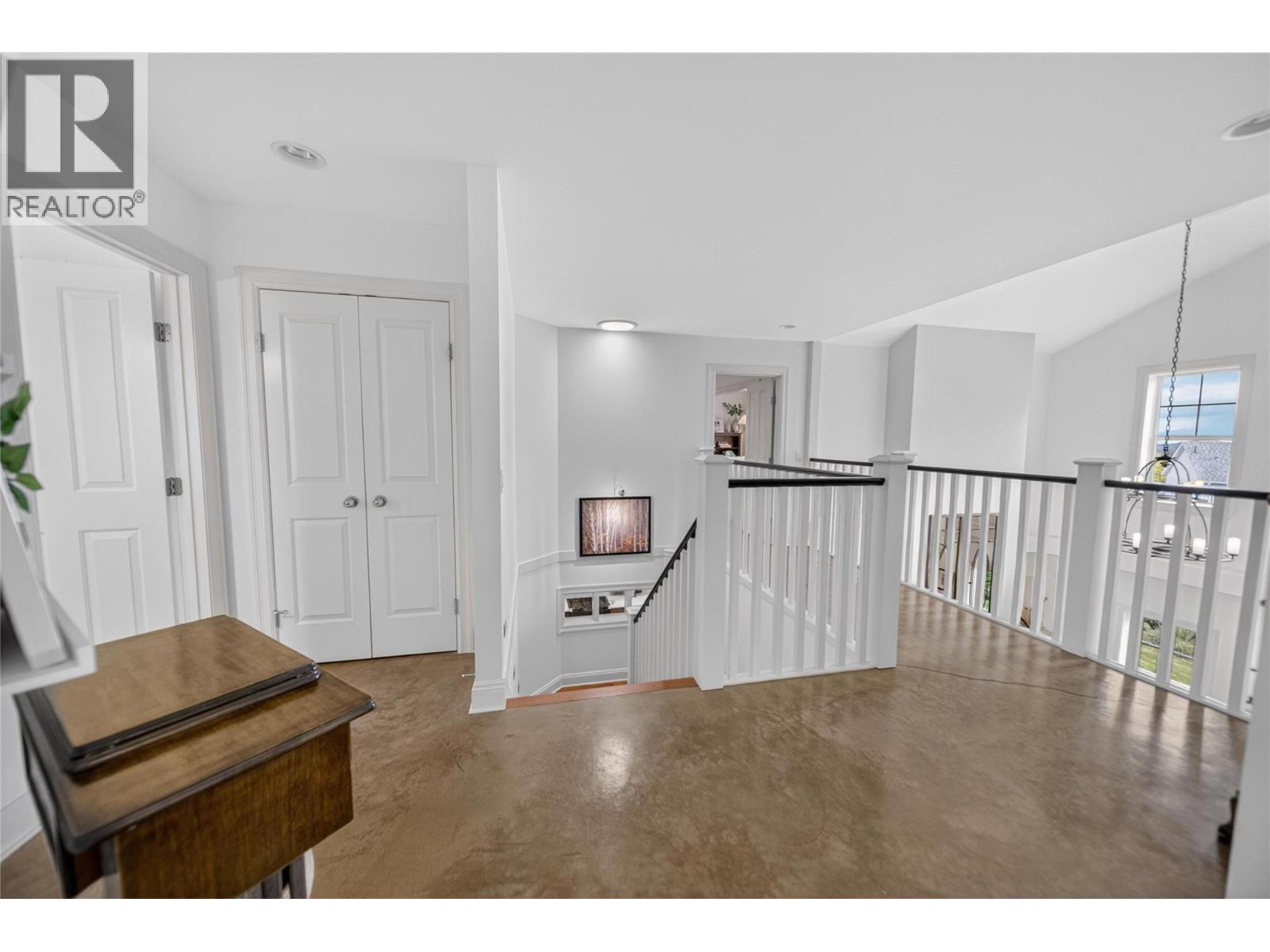 1004 15th Street S, Cranbrook, British Columbia V1C 5V2 - Photo 48 - 10388439