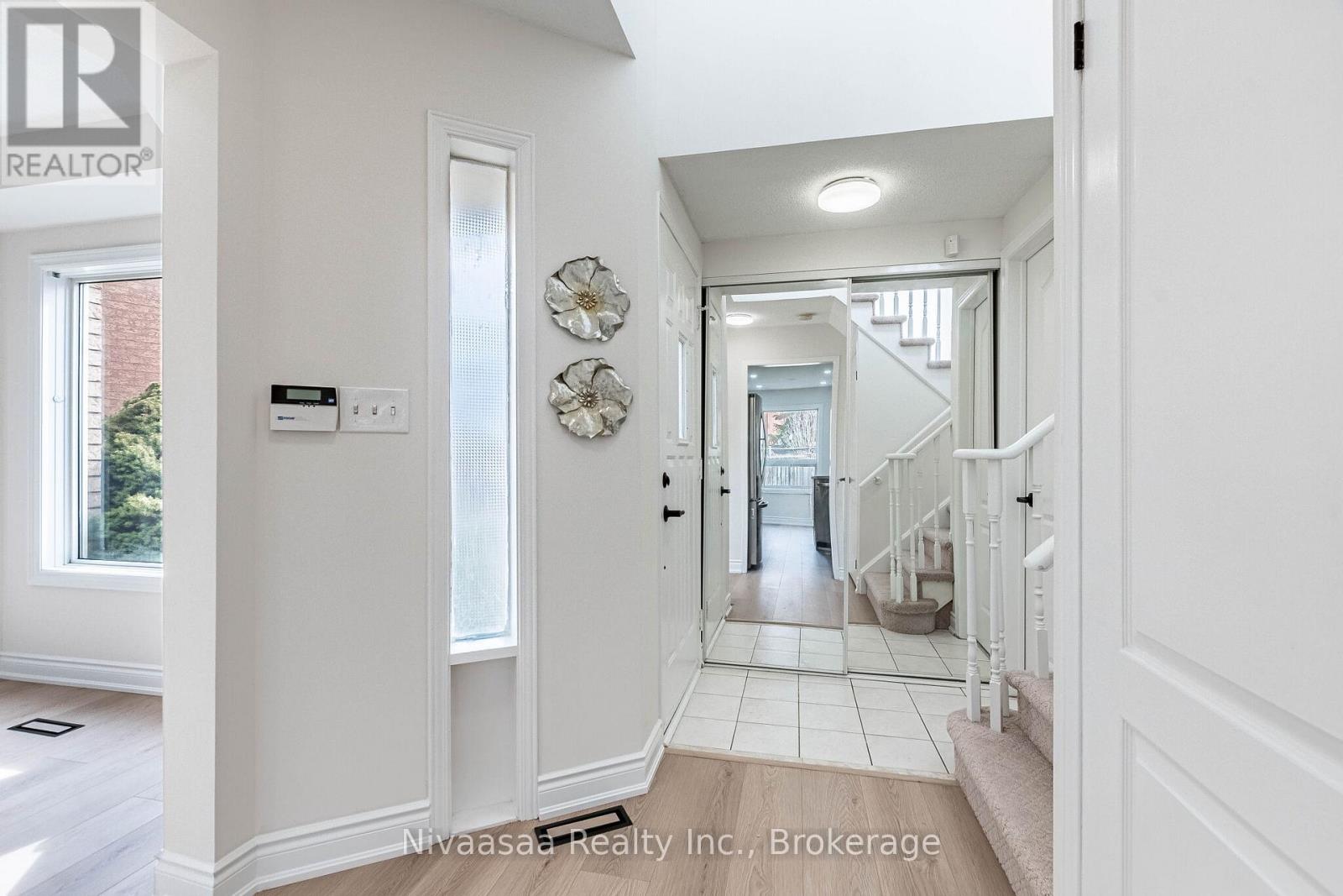 33 Pantages Court, Brampton, Ontario  L6S 5B7 - Photo 19 - W13166286