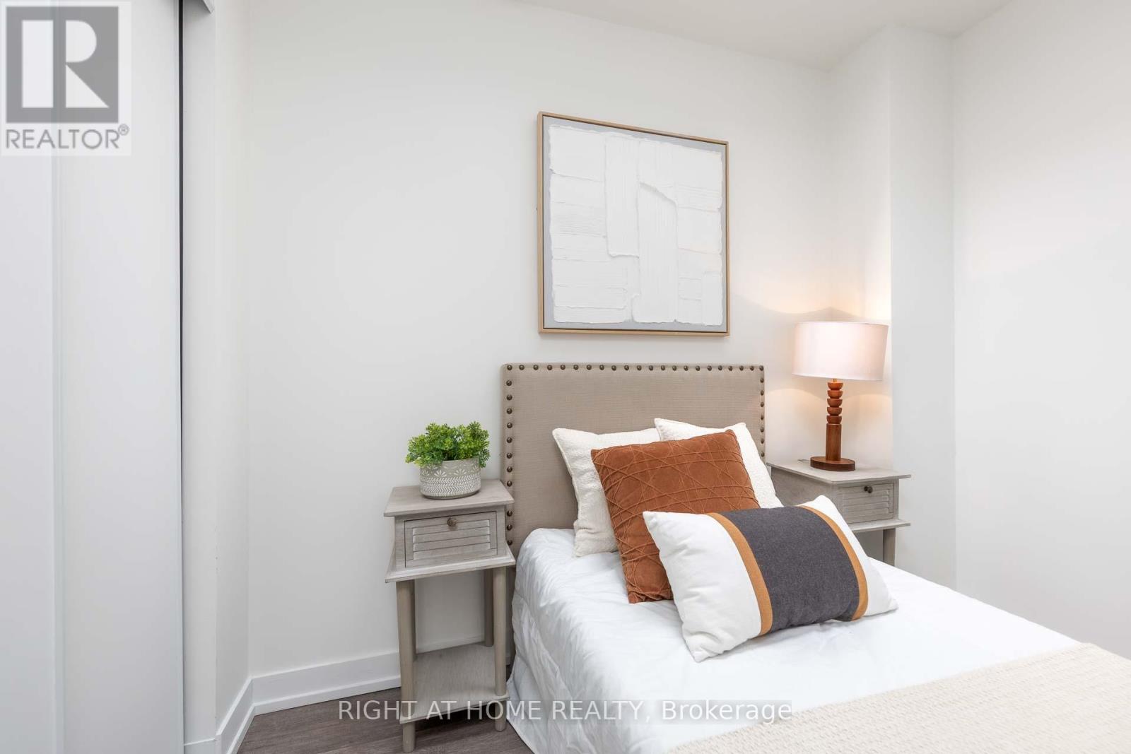 33 - 871 Sheppard Avenue W, Toronto, Ontario  M3H 0E8 - Photo 21 - C13157538