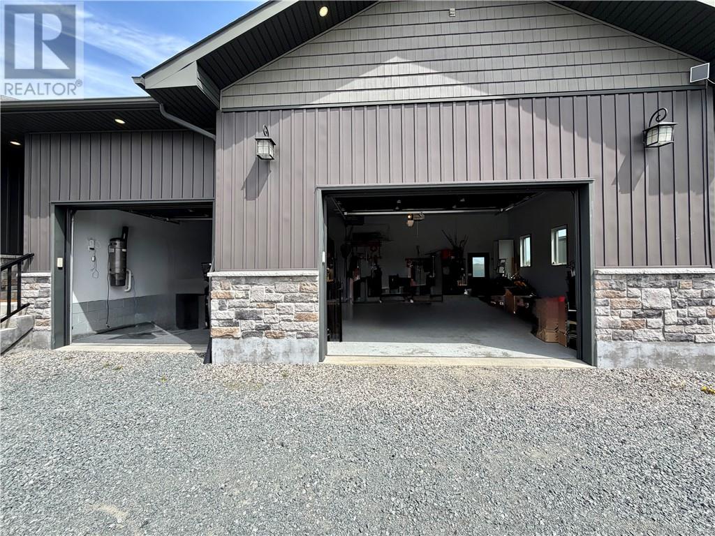 528 St Agnes Street, Azilda, Ontario  P0M 1B0 - Photo 55 - 2127920