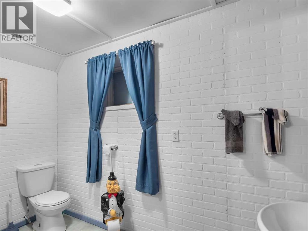2006 25 Avenue, Bowden, Alberta  T0M 0K0 - Photo 25 - A2310746