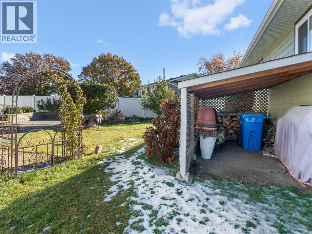 2006 25 Avenue, Bowden, Alberta  T0M 0K0 - Photo 41 - A2310746